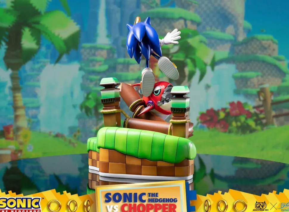 Sonic the Hedgehog - Sonic the Hedgehog vs Chopper 11” Diorama Statue