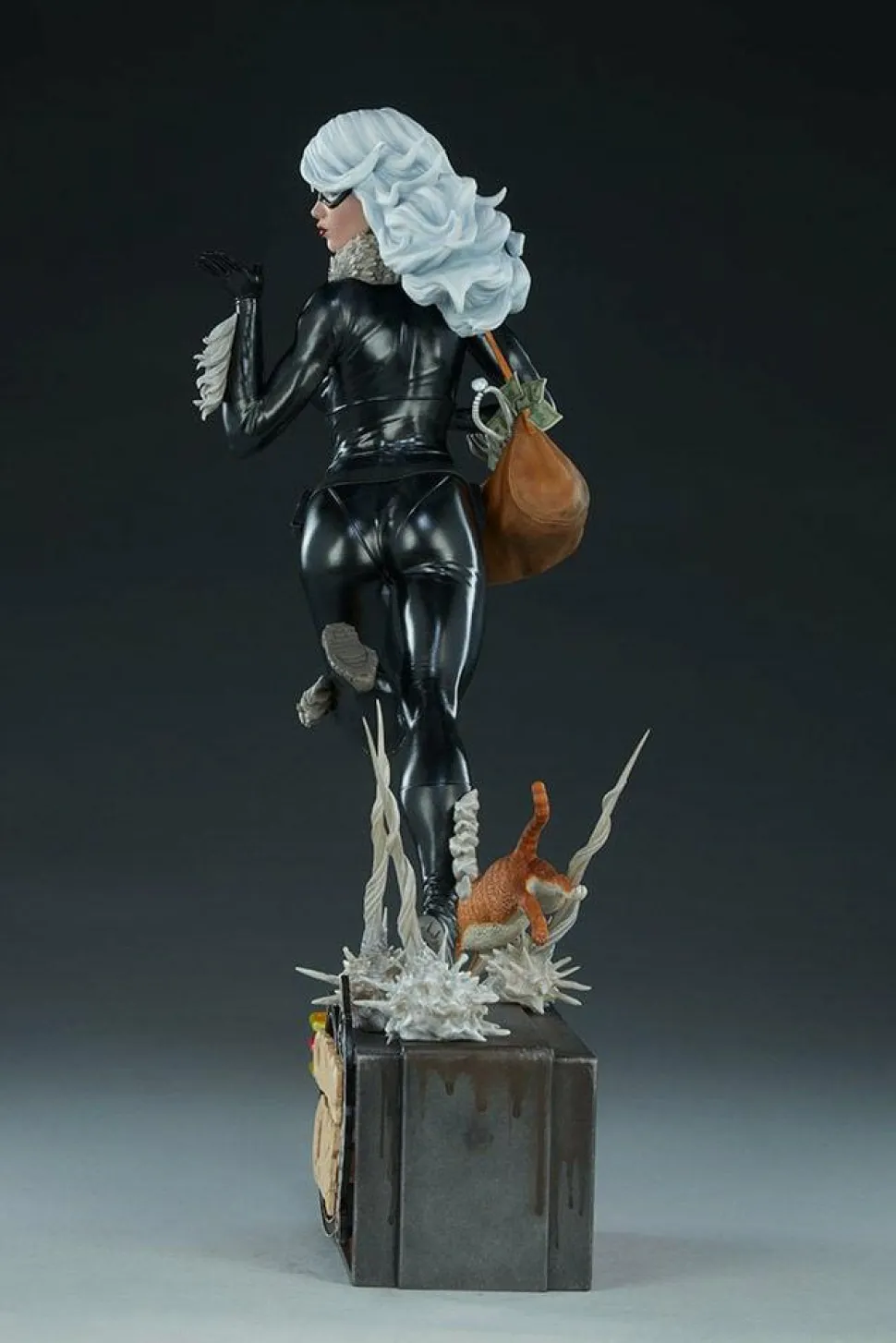 Spider-Man - Black Cat Mark Brooks Artist Series 16” Statue
