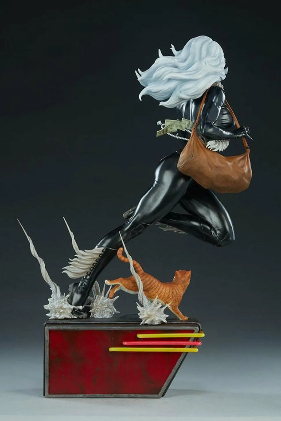 Spider-Man - Black Cat Mark Brooks Artist Series 16” Statue