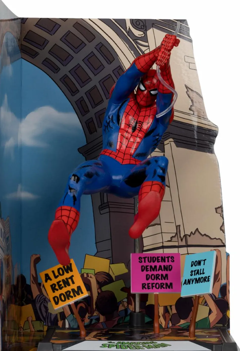 Spider-Man - Spider-Man (The Amazing Spider-Man #68) Gold Label 1/10th Scale PVC Posed Figure