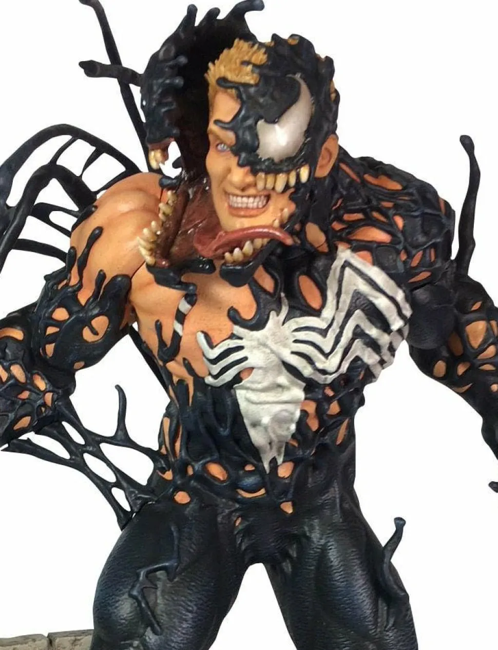 Spider-Man - Venom Marvel Gallery 9” PVC Statue