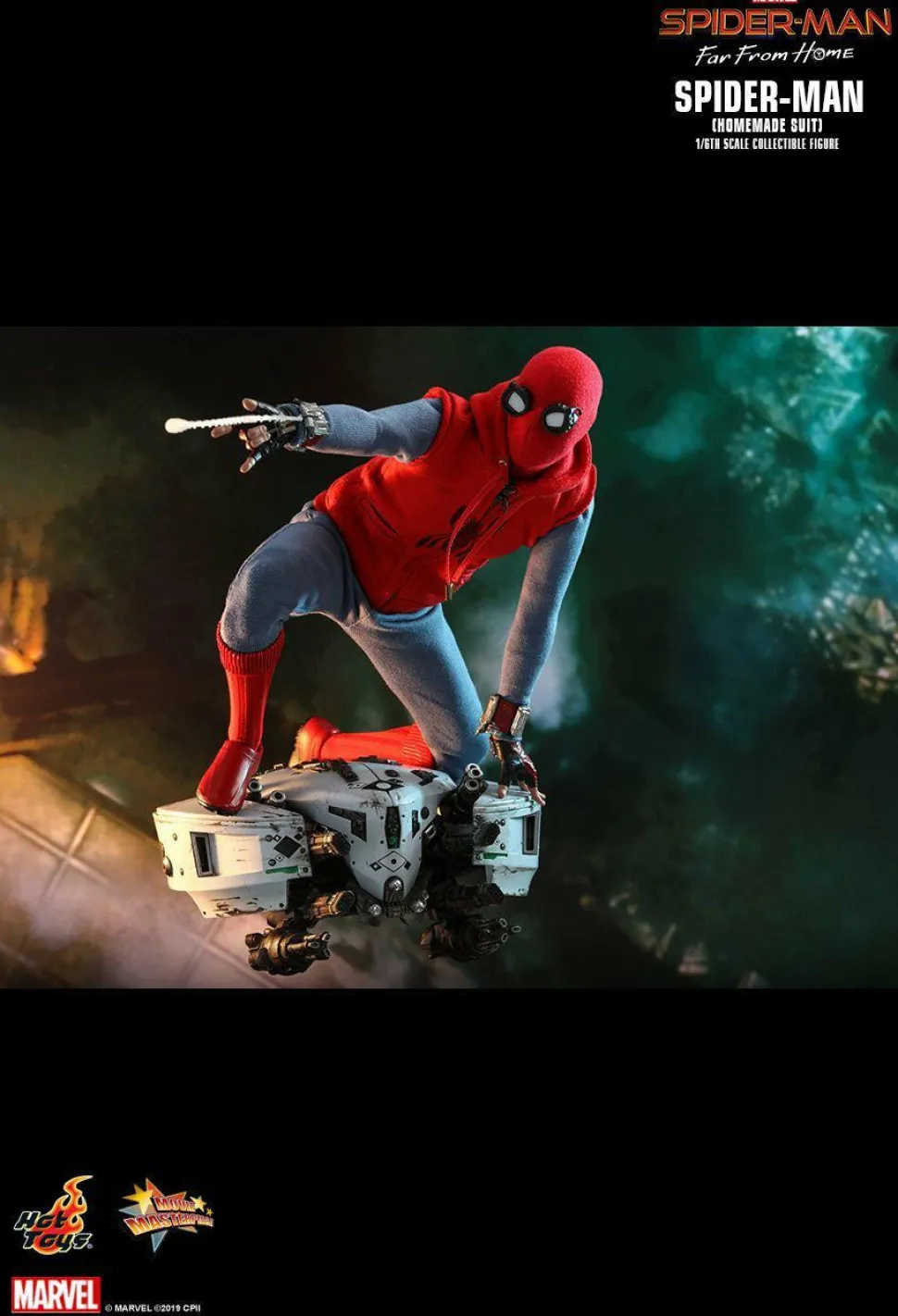 Spider-Man: Far From Home - Spider-Man Homemade Suit 1/6th Scale Hot Toys Action Figure