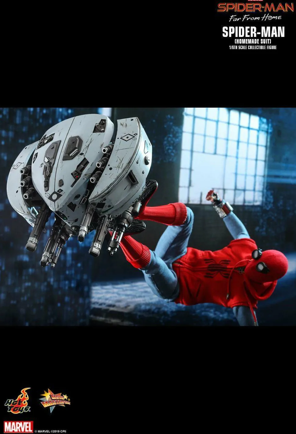 Spider-Man: Far From Home - Spider-Man Homemade Suit 1/6th Scale Hot Toys Action Figure