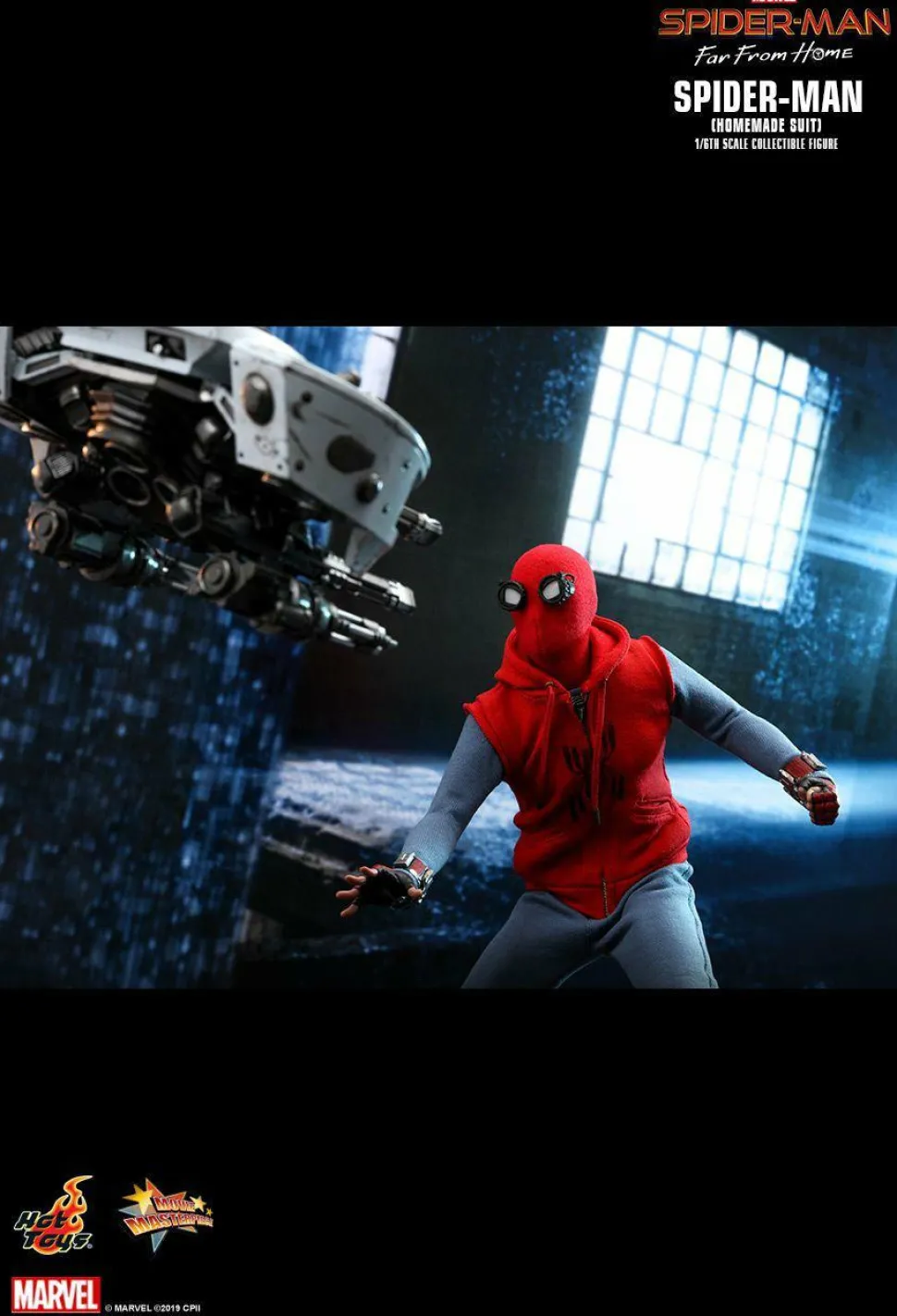 Spider-Man: Far From Home - Spider-Man Homemade Suit 1/6th Scale Hot Toys Action Figure