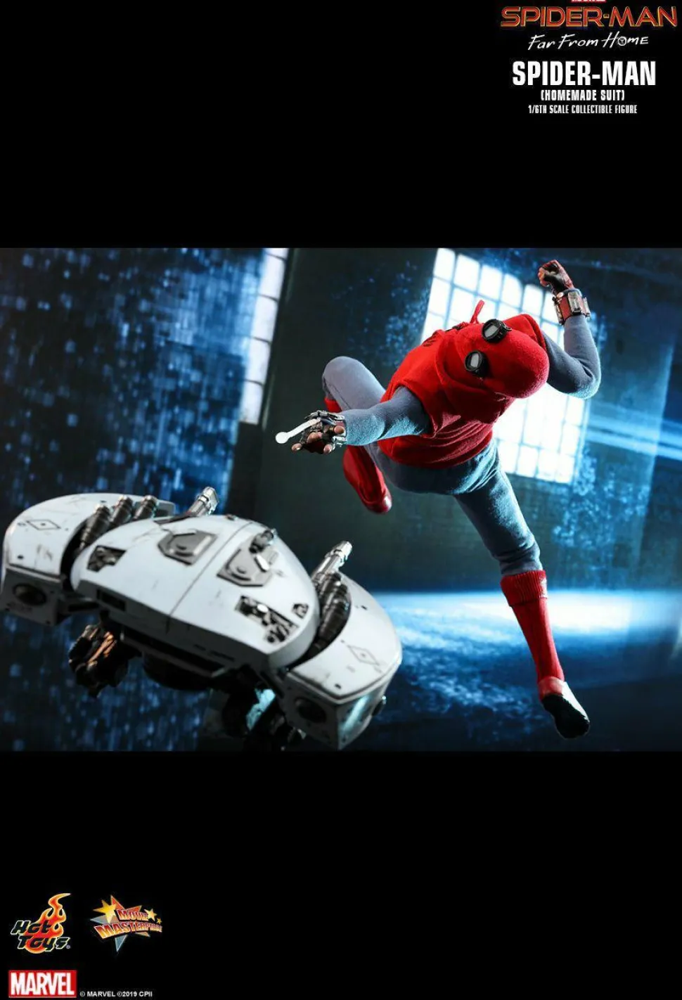 Spider-Man: Far From Home - Spider-Man Homemade Suit 1/6th Scale Hot Toys Action Figure