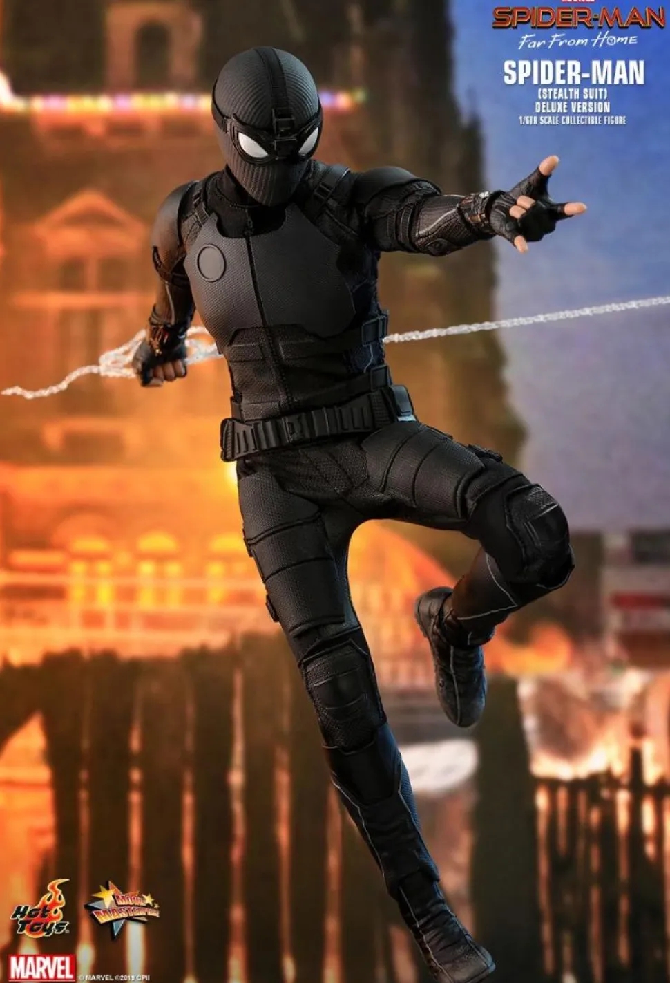 Spider-Man: Far From Home - Spider-Man Stealth Suit & Mysterio's Iron Man Illusion Hot Toys 1/6th Scale Action Figure Bundle (Set of 2)