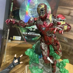 Spider-Man: Far From Home - Spider-Man Stealth Suit & Mysterio's Iron Man Illusion Hot Toys 1/6th Scale Action Figure Bundle (Set of 2)