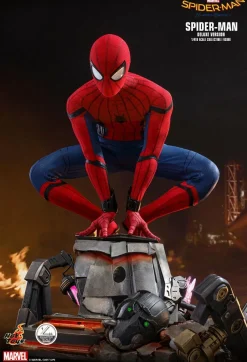 Spider-Man: Homecoming - Spider-Man Deluxe 1/4 Scale Hot Toys Action Figure