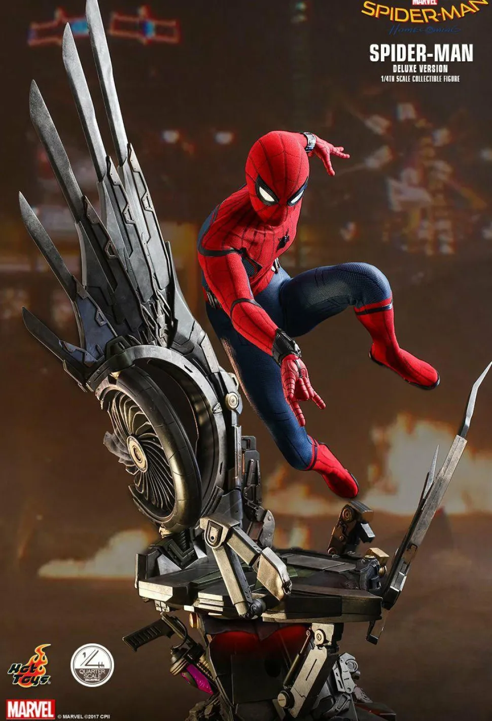 Spider-Man: Homecoming - Spider-Man Deluxe 1/4 Scale Hot Toys Action Figure