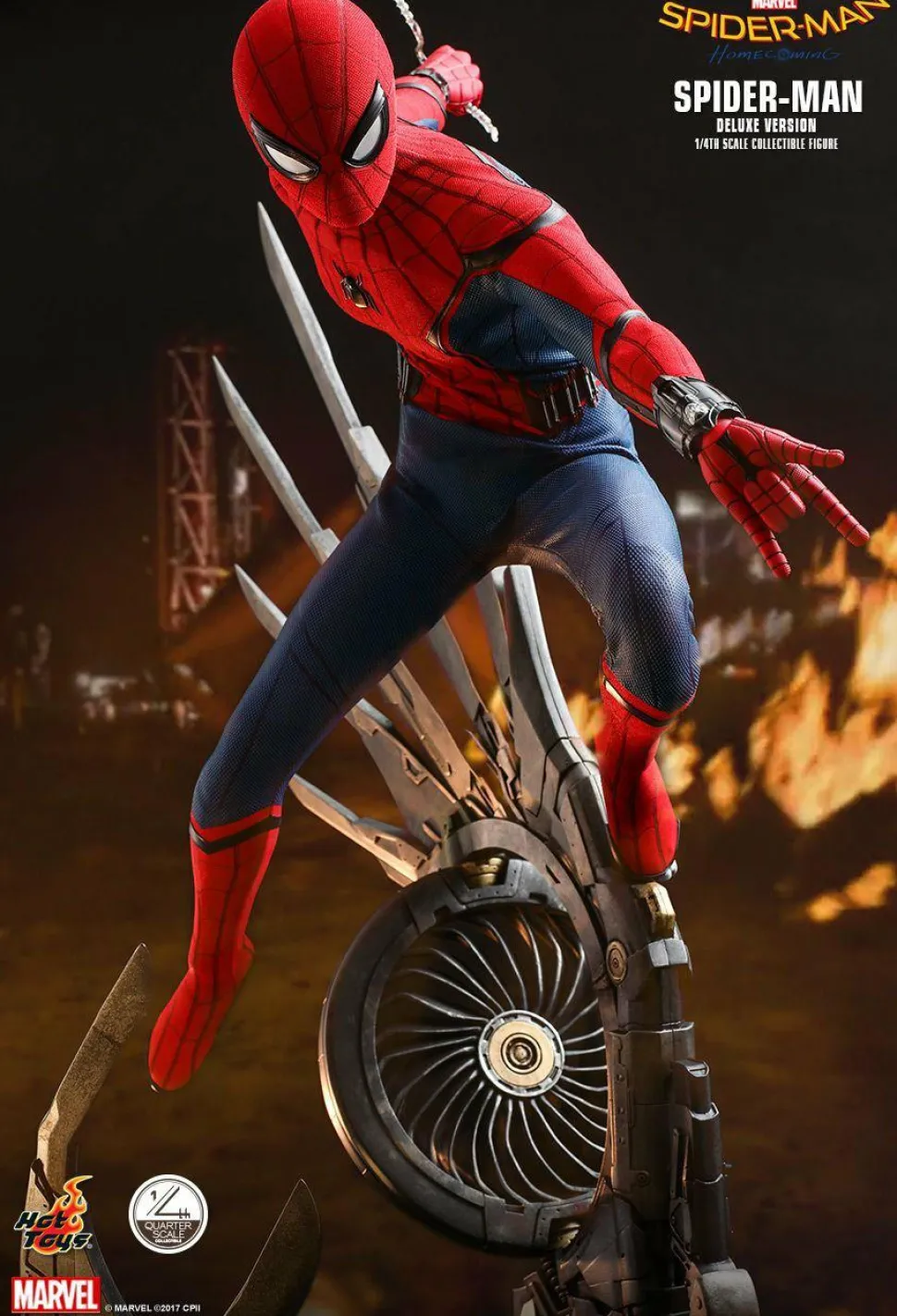 Spider-Man: Homecoming - Spider-Man Deluxe 1/4 Scale Hot Toys Action Figure