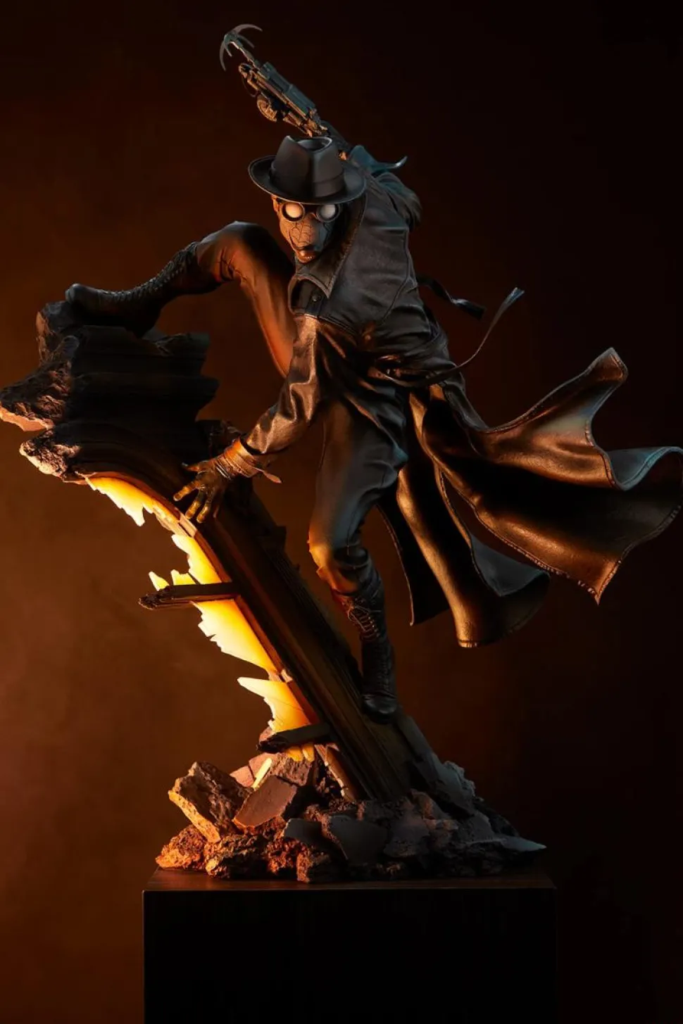 Spider-Man: Into The Spider-Verse - Spider-Man Noir 27" Premium Format Statue