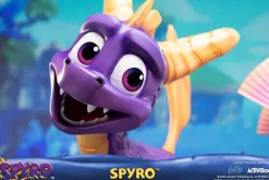 Spyro Reignited - Spyro the Dragon 17” Diorama Statue