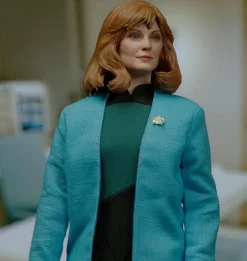 Star Trek: The Next Generation - Dr. Beverly Crusher (Standard Edition) 1/6th Scale Action Figure