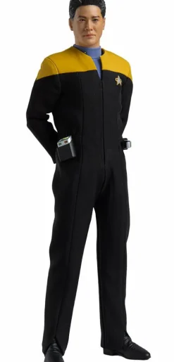 Star Trek: Voyager - Ensign Harry Kim 1/6th Scale Action Figure