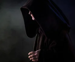 Star Wars - Emperor Palpatine Hyperreal 1/3 Scale Statue