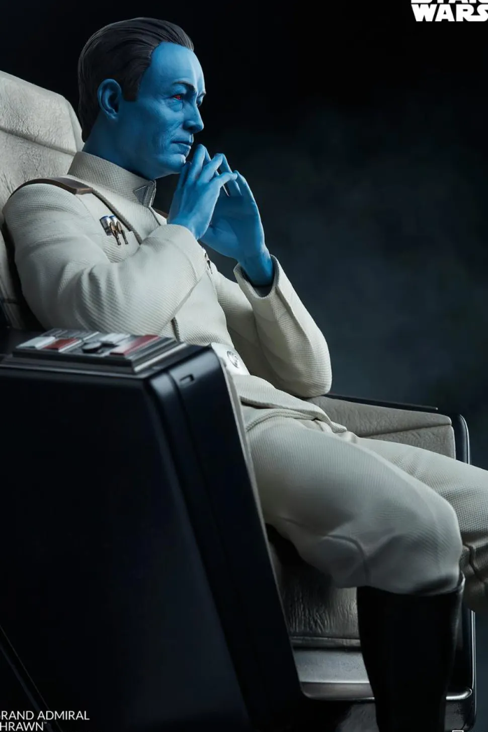 Star Wars - Grand Admiral Thrawn Premium Format Statue