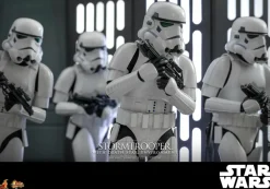 Star Wars - Stormtrooper with Death Star Environment 1/6th Scale Hot Toys Action Figure