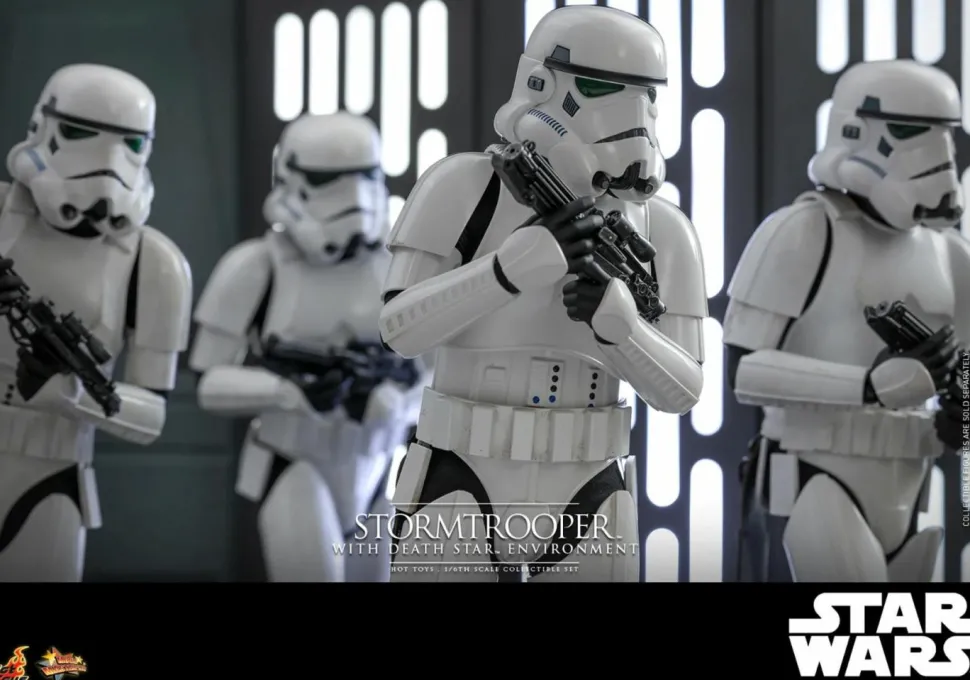 Star Wars - Stormtrooper with Death Star Environment 1/6th Scale Hot Toys Action Figure