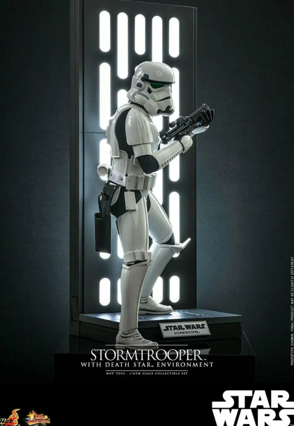 Star Wars - Stormtrooper with Death Star Environment 1/6th Scale Hot Toys Action Figure