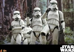 Star Wars - Stormtrooper with Death Star Environment 1/6th Scale Hot Toys Action Figure