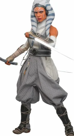 Star Wars: Ahsoka - Ahsoka Tano 1/6th Scale Hot Toys Action Figure