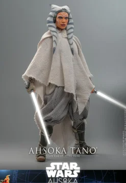 Star Wars: Ahsoka - Ahsoka Tano 1/6th Scale Hot Toys Action Figure