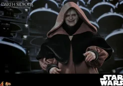 Star Wars Episode III: Revenge of the Sith - Darth Sidious 1/6th Scale Hot Toys Action Figure