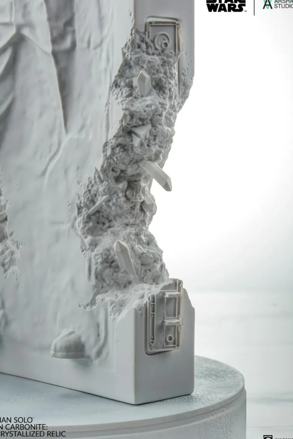 Star Wars Episode V: The Empire Strikes Back - Han Solo in Carbonite 21" Statue