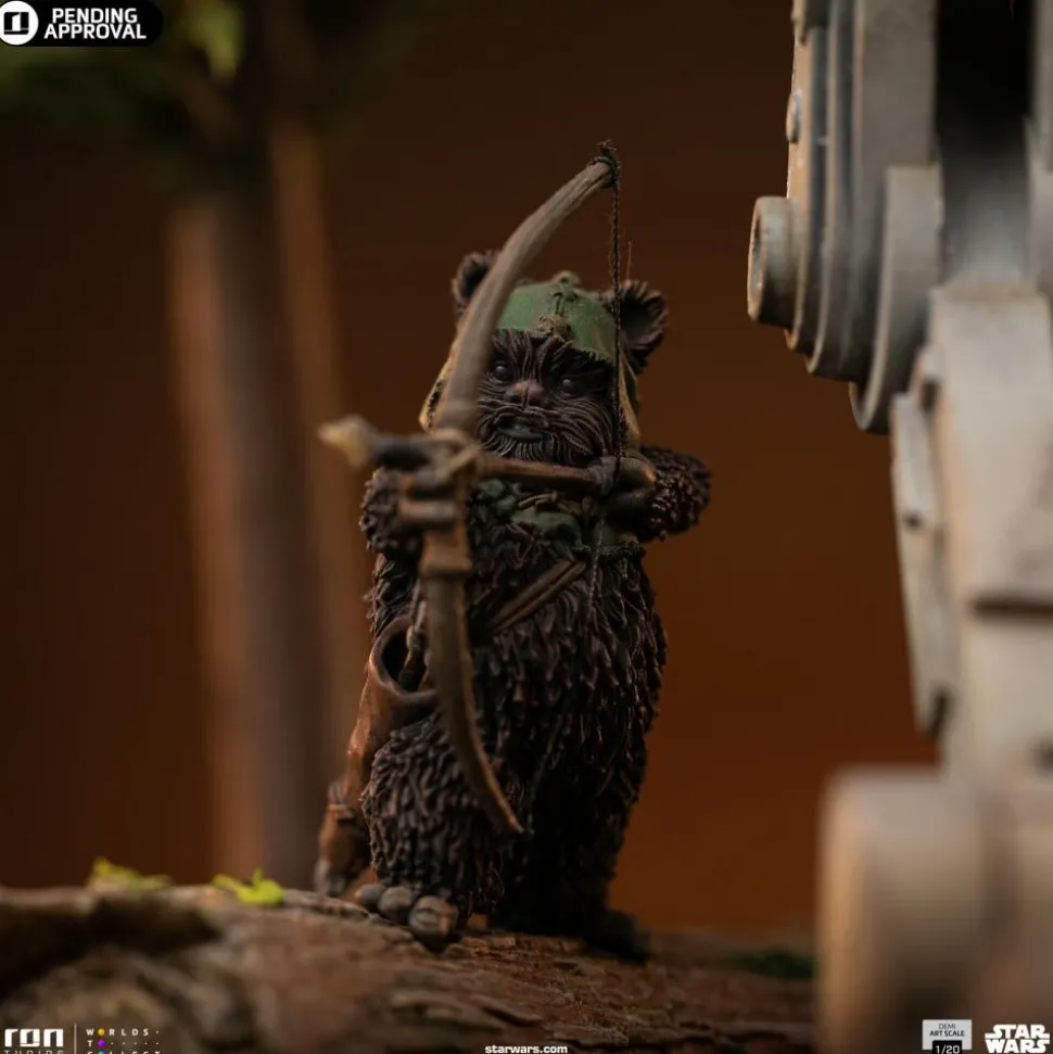 Star Wars Episode VI: Return of the Jedi - AT-ST & Chewbacca 1/20th Diorama Statue