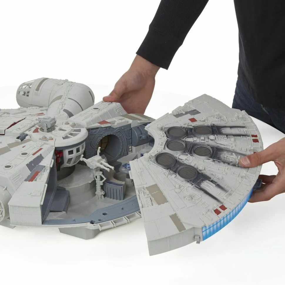 Star Wars Episode VII: The Force Awakens - Millennium Falcon Vehicle