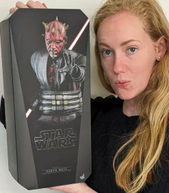 Star Wars: The Clone Wars - Darth Maul 1/6th Scale Hot Toys Action Figure
