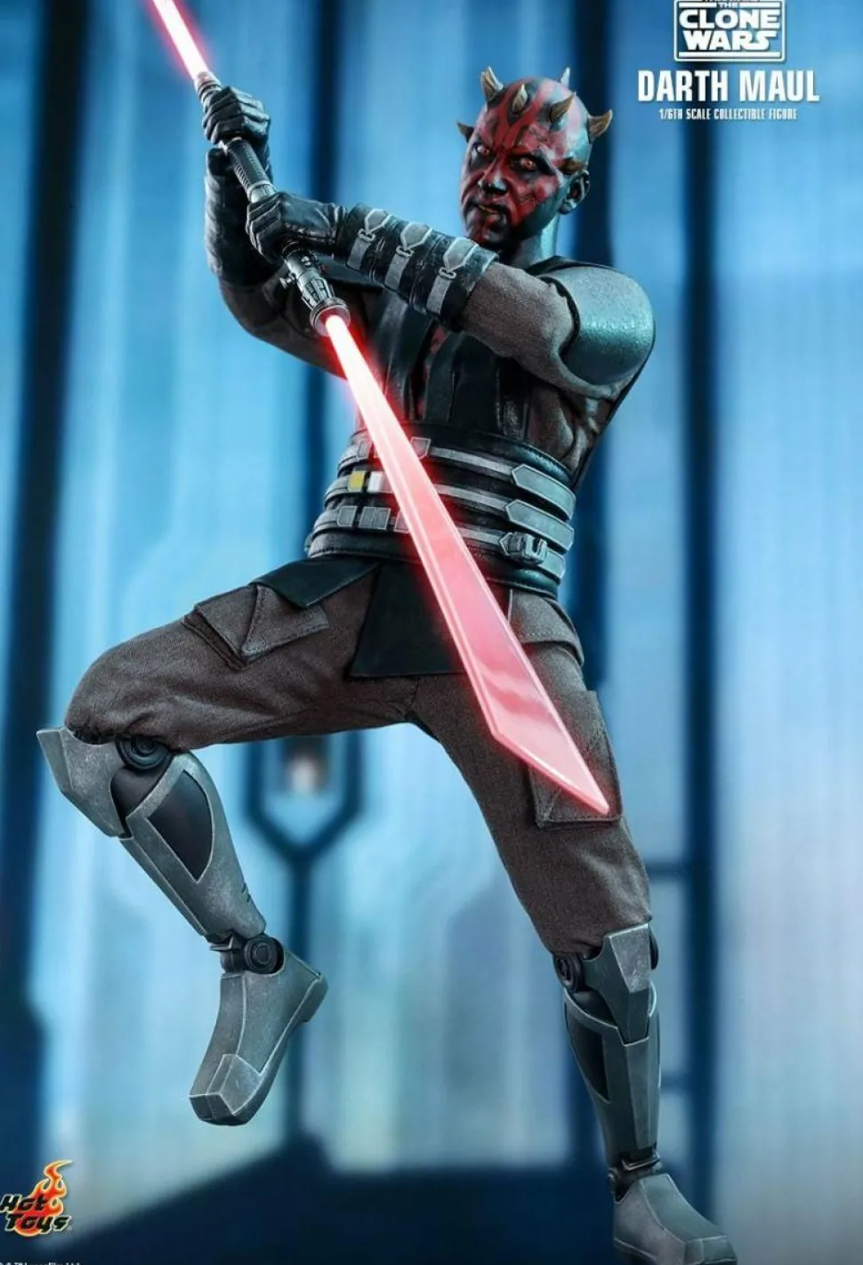 Star Wars: The Clone Wars - Darth Maul 1/6th Scale Hot Toys Action Figure