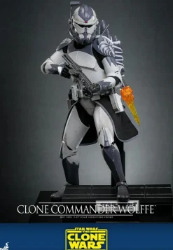 Star Wars: The Clone Wars - Clone Commander Wolffe 1/6th Scale Hot Toys Action Figure