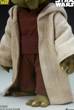 Star Wars: The Clone Wars - Yoda 1/6th Scale Action Figure