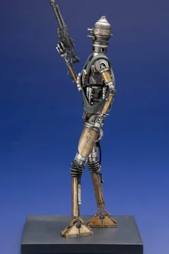 Star Wars: The Mandalorain - IG-11 1/10th Scale ArtFX Statue