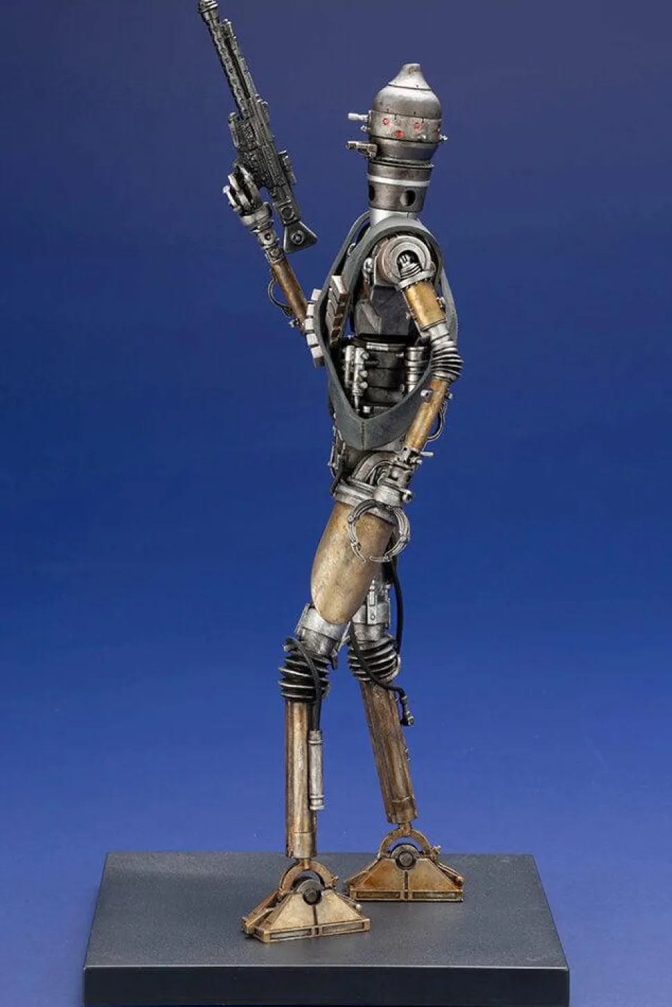 Star Wars: The Mandalorain - IG-11 1/10th Scale ArtFX Statue