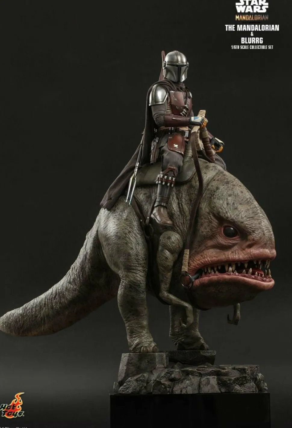 Star Wars: The Mandalorian - The Mandalorian & Blurrg 1/6th Scale Hot Toys Action Figure 2-Pack
