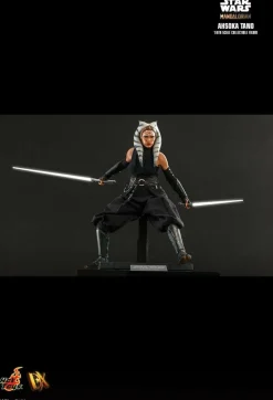 Star Wars: The Mandalorian - Ahsoka Tano 1/6th Scale Hot Toys Action Figure