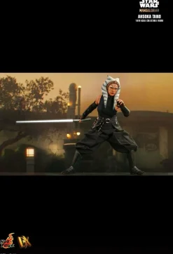 Star Wars: The Mandalorian - Ahsoka Tano 1/6th Scale Hot Toys Action Figure