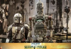 Star Wars: The Mandalorian - IG-12 with Accessories 1/6th Scale Hot Toys Action Figure