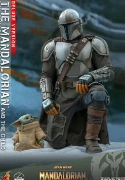 Star Wars: The Mandalorian - The Mandalorian & The Child Deluxe 1/4 Scale Hot Toys Action Figure 2-Pack (Battery Compliant)