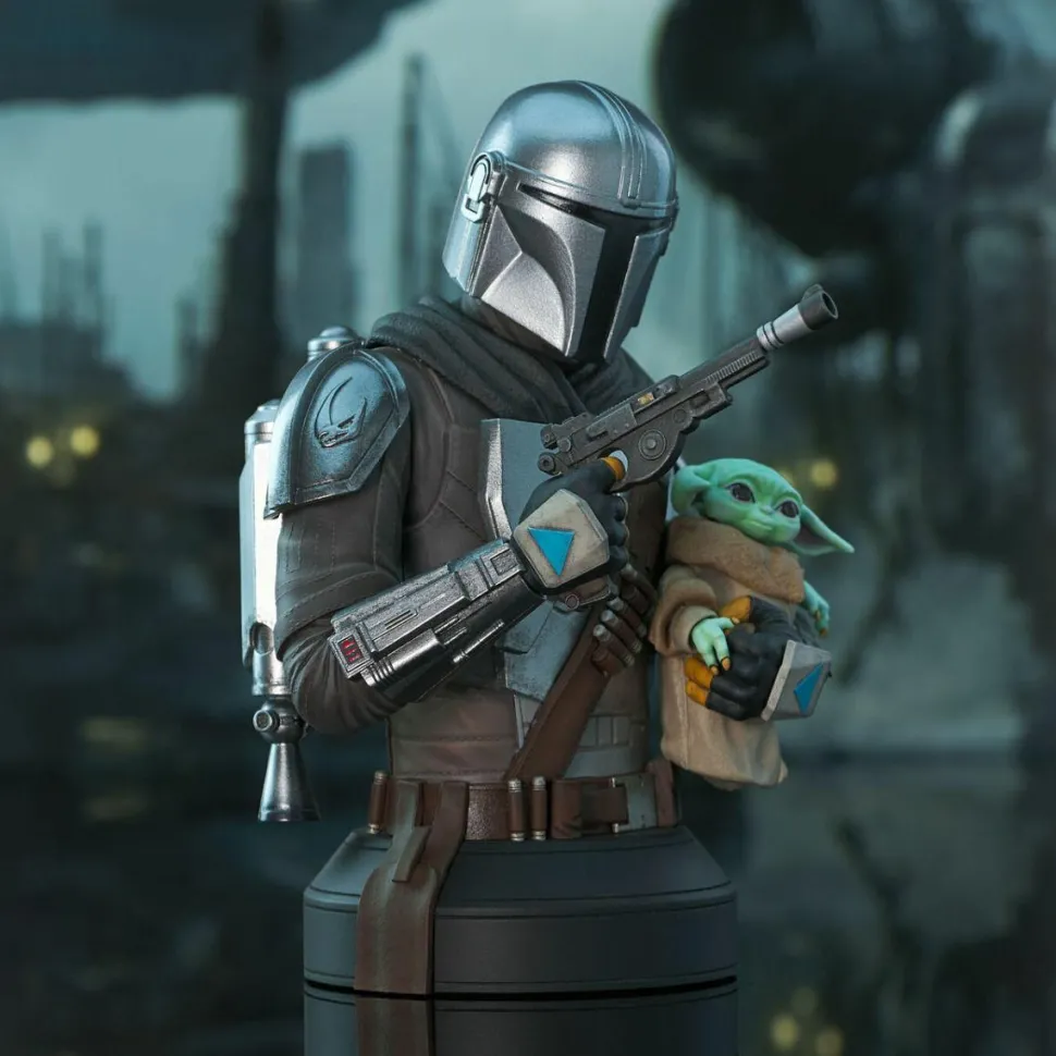 Star Wars: The Mandalorian - Din Djarin with Grogu 1/6th Scale Bust