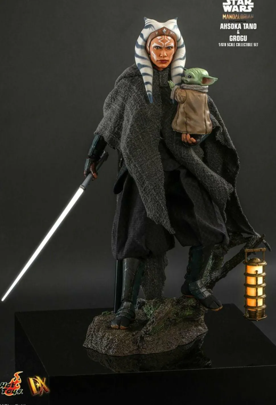 Star Wars: The Mandalorian - Ahsoka Tano & Grogu 1/6th Scale Hot Toys Action Figure 2-Pack