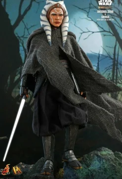 Star Wars: The Mandalorian - Ahsoka Tano & Grogu 1/6th Scale Hot Toys Action Figure 2-Pack