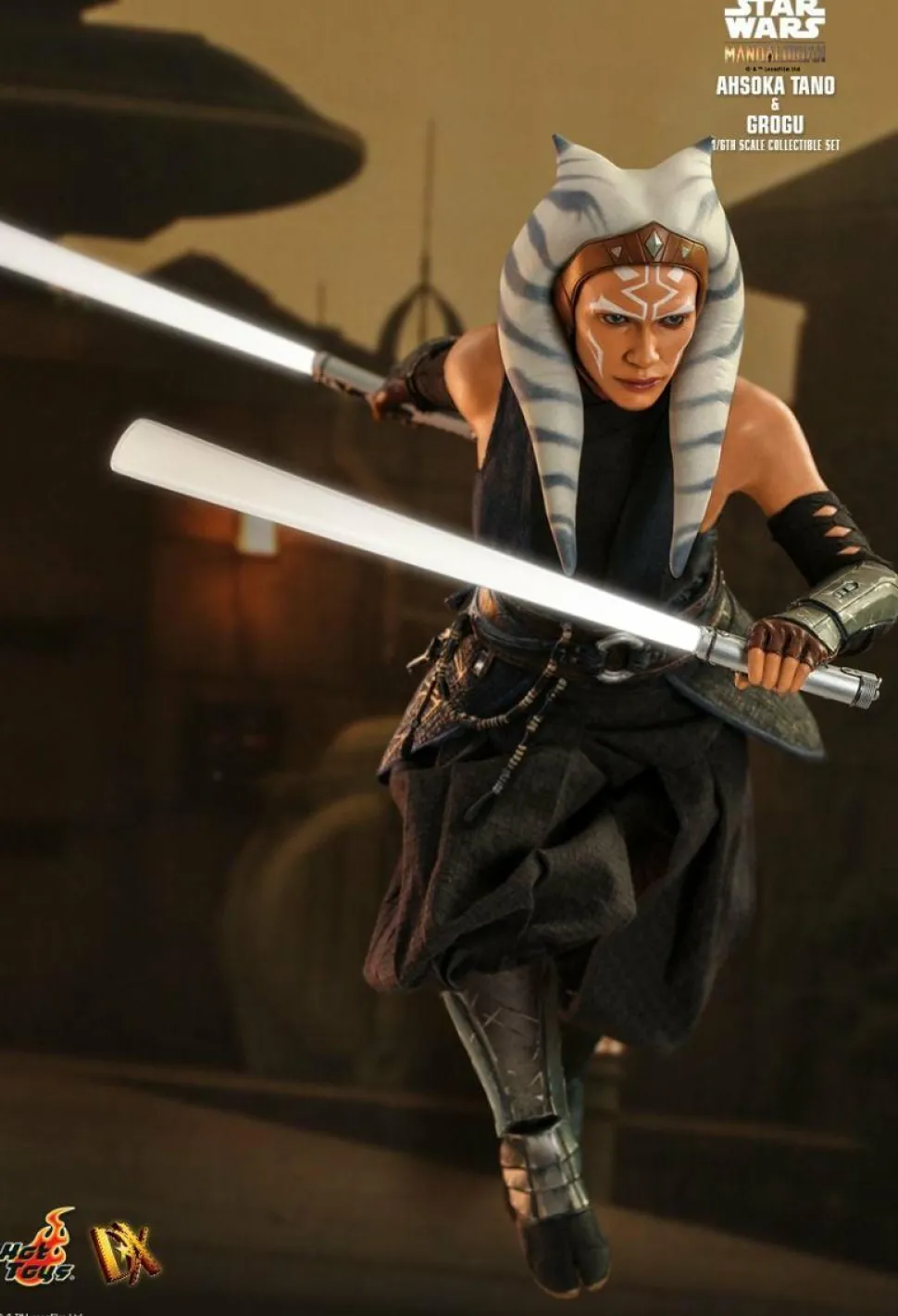 Star Wars: The Mandalorian - Ahsoka Tano & Grogu 1/6th Scale Hot Toys Action Figure 2-Pack