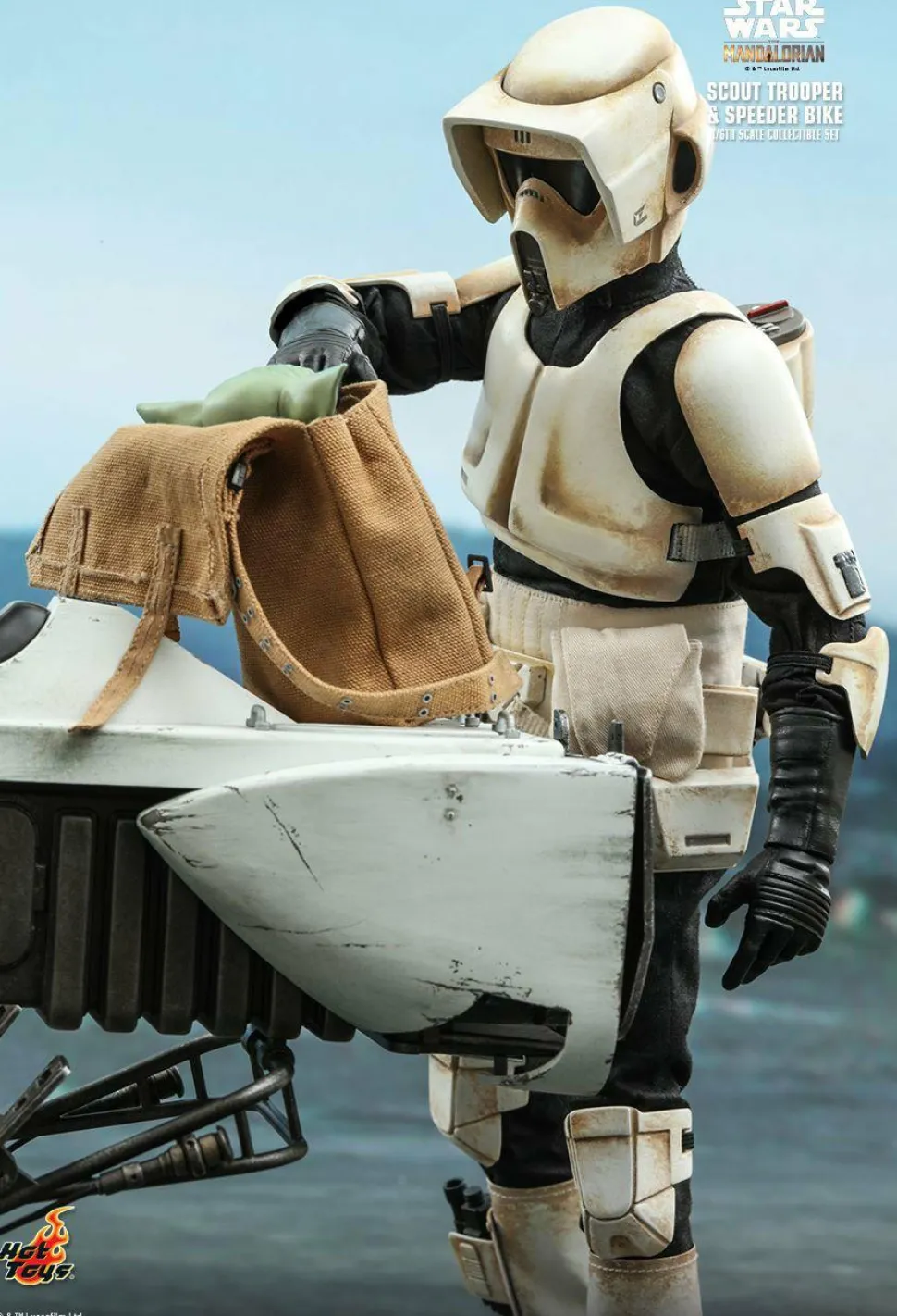 Star Wars: The Mandalorian - Scout Trooper with Speeder Bike 1/6th Scale Hot Toys Action Figure Set