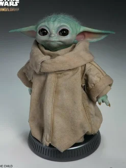 Star Wars: The Mandalorian - The Child (Baby Yoda) 1:1 Scale Life-Size Statue