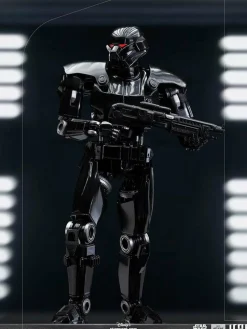 Star Wars: The Mandalorian - Dark Trooper 1/10th Scale Statue
