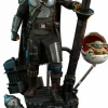 Star Wars: The Mandalorian - The Mandalorian & The Child Deluxe 1/4 Scale Hot Toys Action Figure 2-Pack (Int Sales Only)