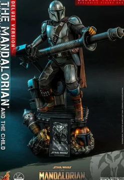 Star Wars: The Mandalorian - The Mandalorian & The Child Deluxe 1/4 Scale Hot Toys Action Figure 2-Pack (Int Sales Only)